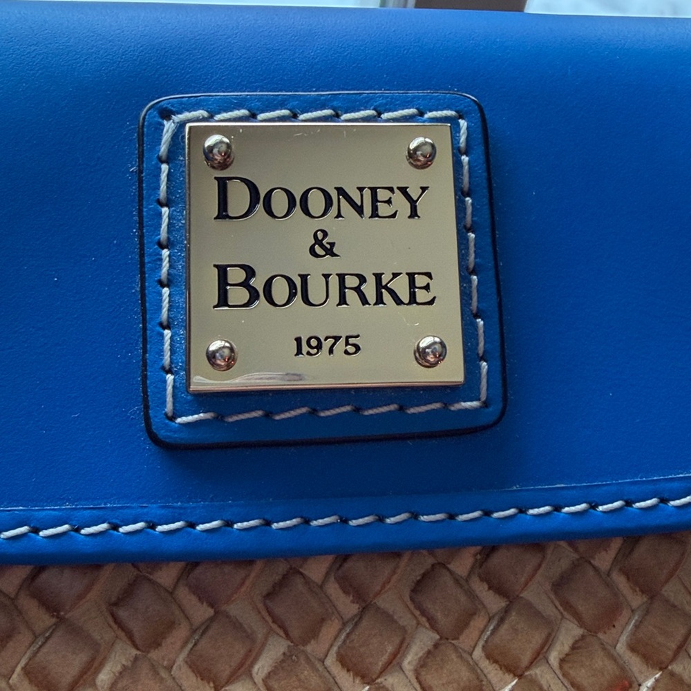 Dooney & Bourke Beacon Woven Wallet - Picture 2 of 5